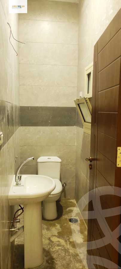 https://aqarmap.com.eg/ar/listing/4047737-for-sale-cairo-el-sheikh-zayed-city-el-hay-eltaseaa-area-4