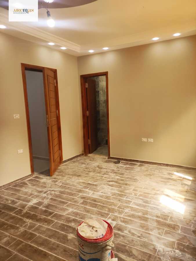 https://aqarmap.com.eg/ar/listing/3973043-for-sale-cairo-el-sheikh-zayed-city-el-hay-el-thaleth-ashaer