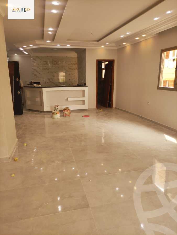 https://aqarmap.com.eg/ar/listing/3973087-for-sale-cairo-el-sheikh-zayed-city-el-hay-el-thaleth-ashaer-area-1-el-salam-st