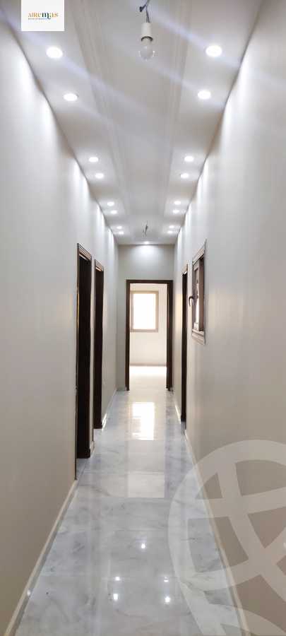 https://aqarmap.com.eg/ar/listing/4099934-for-sale-cairo-el-sheikh-zayed-city-el-hay-el-thaleth-ashaer-area-1-el-salam-st