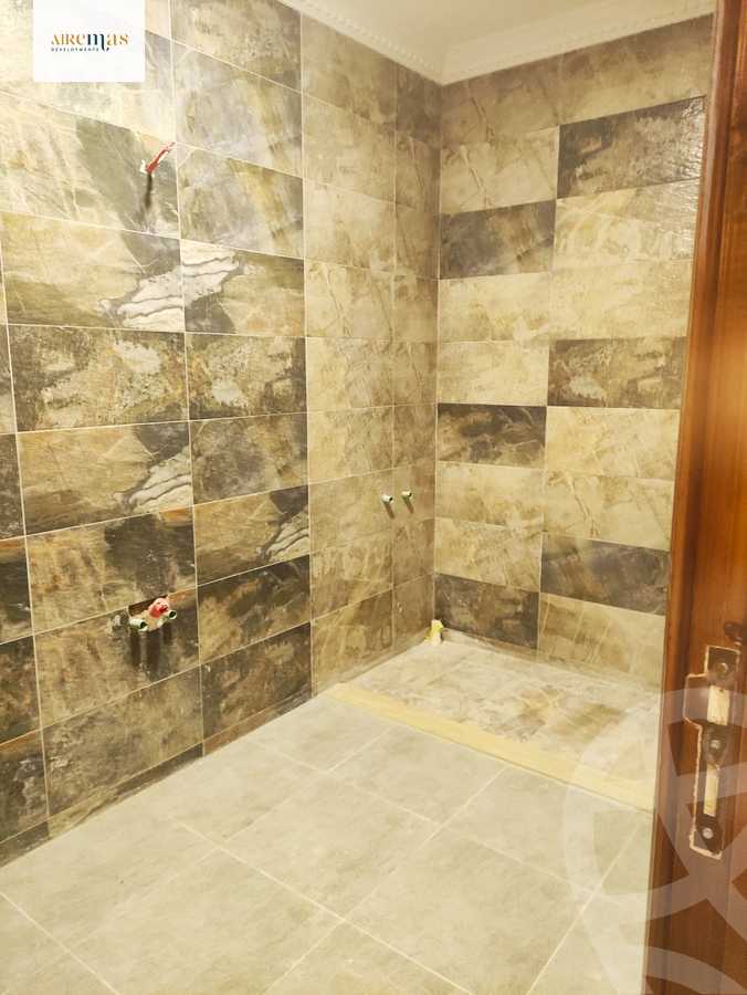 https://aqarmap.com.eg/en/listing/4100007-for-sale-cairo-el-sheikh-zayed-city-el-hay-el-thaleth-ashaer-area-1-el-salam-st