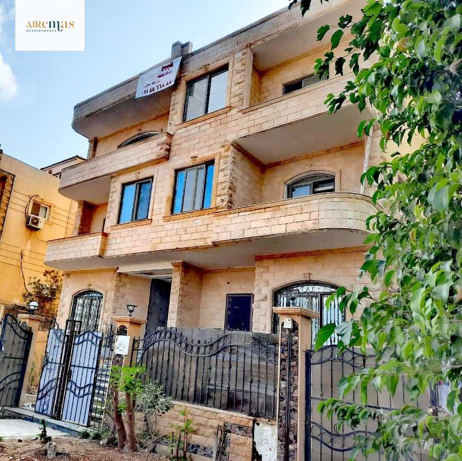 https://aqarmap.com.eg/en/listing/4216052-for-sale-cairo-el-sheikh-zayed-city-el-hay-el-thaleth-ashaer-area-1-el-salam-st