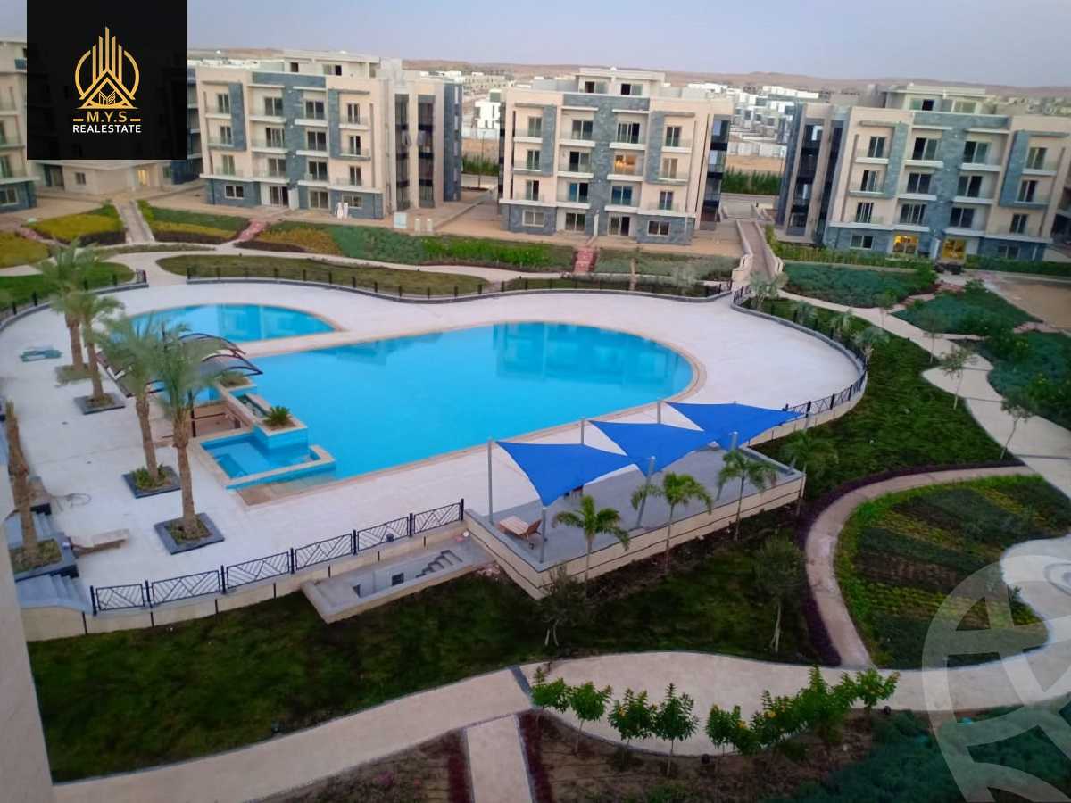 https://aqarmap.com.eg/ar/listing/5008906-for-sale-cairo-new-cairo-compounds-moon-valley