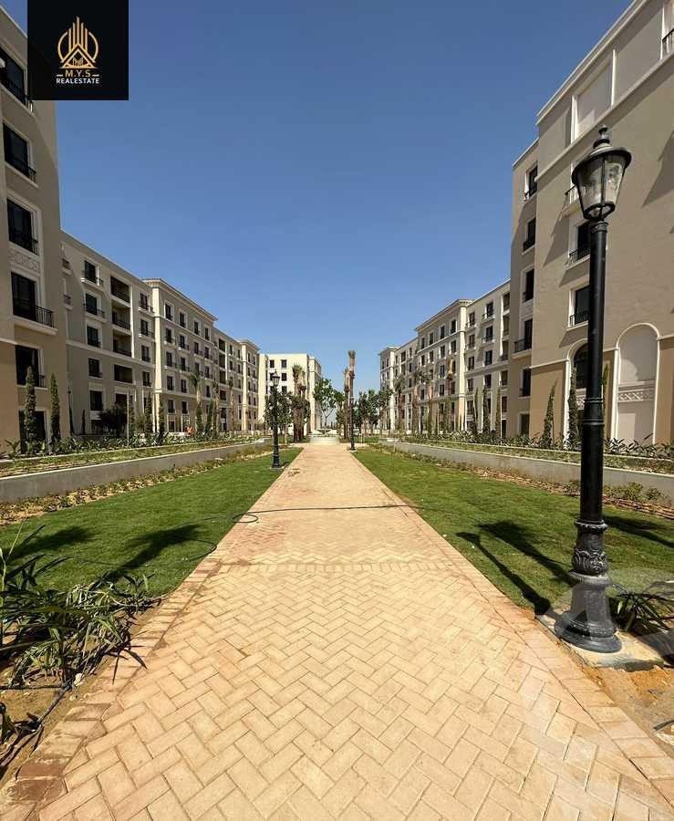 https://aqarmap.com.eg/en/listing/4835096-for-sale-cairo-el-sheikh-zayed-city-compounds-kmbwnd-fyldj-wyst-dr-llttwyr