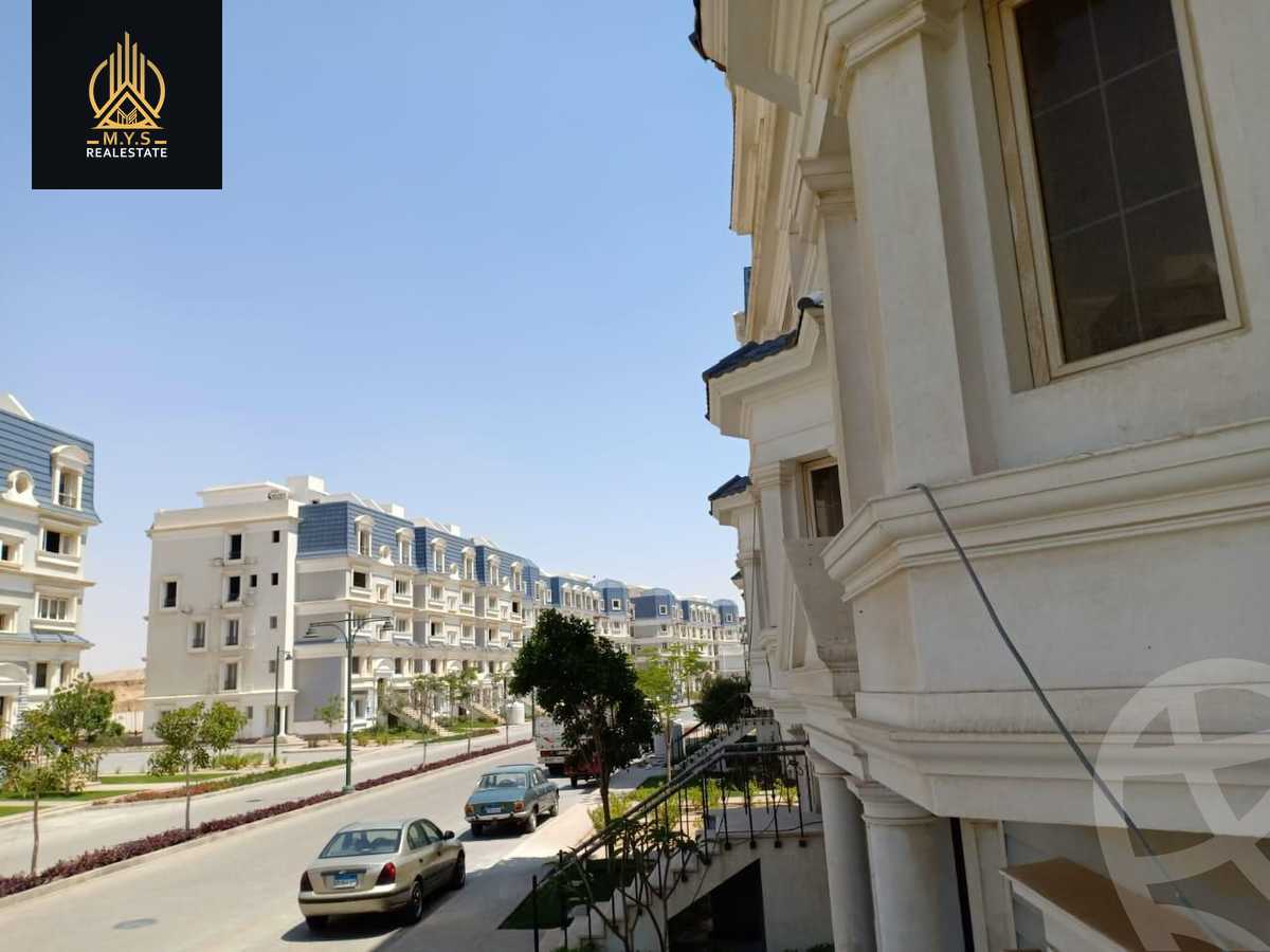 https://aqarmap.com.eg/en/listing/4814431-for-sale-cairo-new-cairo-compounds-mountain-view-hyde-park