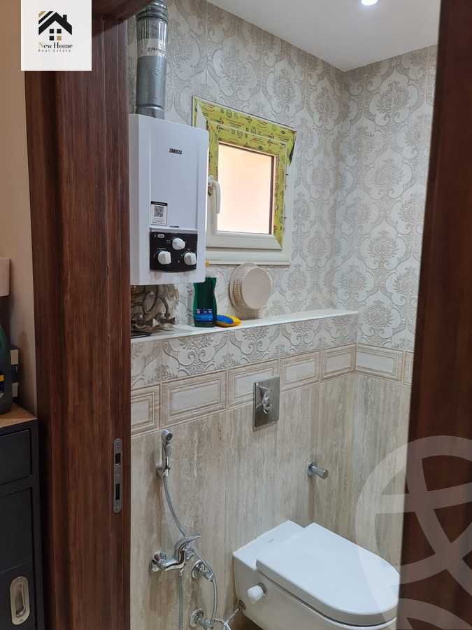 https://aqarmap.com.eg/ar/listing/5118729-for-sale-cairo-el-sheikh-zayed-city-compounds-el-khamayel