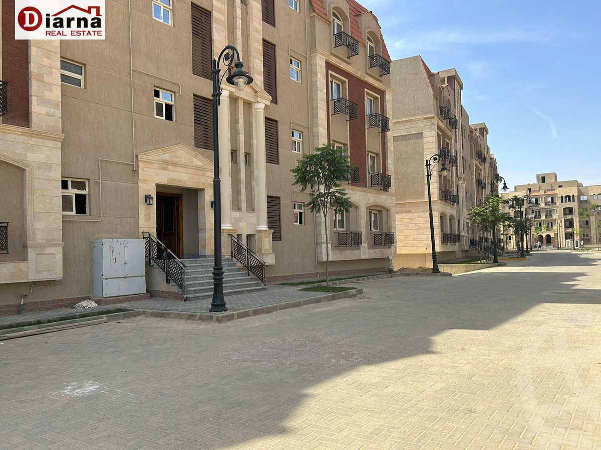 https://aqarmap.com.eg/ar/listing/4785143-for-sale-cairo-new-cairo-compounds-rock-vera