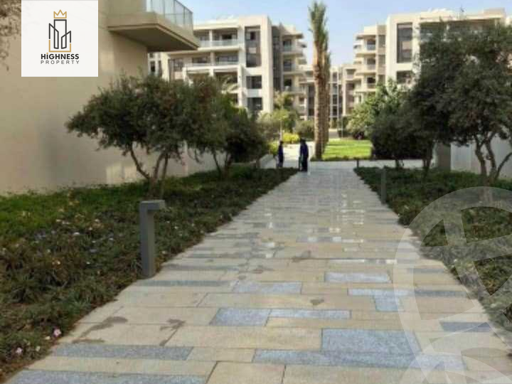 https://aqarmap.com.eg/en/listing/4669148-for-sale-cairo-new-cairo-compounds-the-crest-compound-il-cazar
