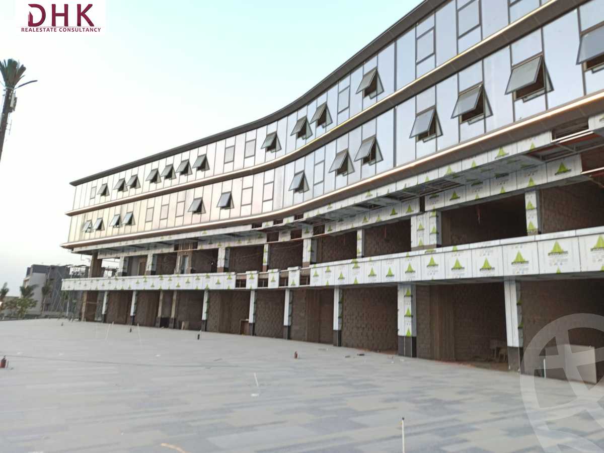 https://aqarmap.com.eg/ar/listing/3865811-for-sale-cairo-new-cairo-compounds-swy-kwmblks-mwl-lrbt-brwyrtyz