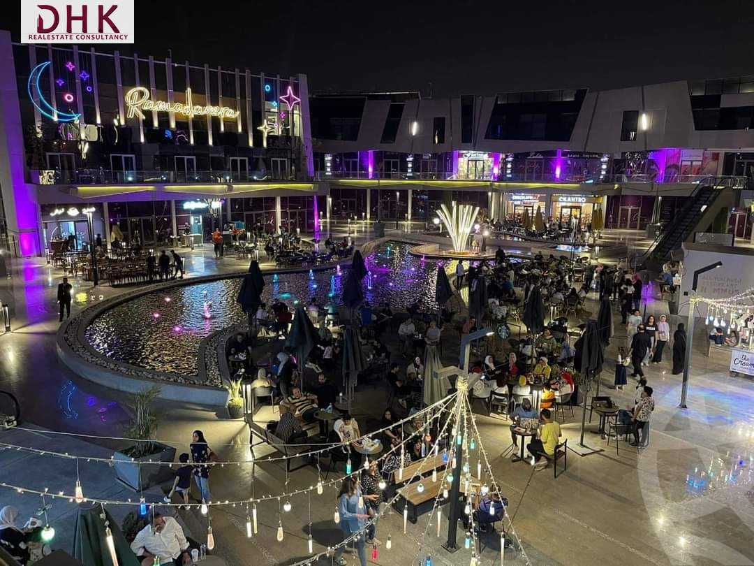 https://aqarmap.com.eg/en/listing/4202288-for-sale-cairo-new-cairo-compounds-dh-yrd-mwl