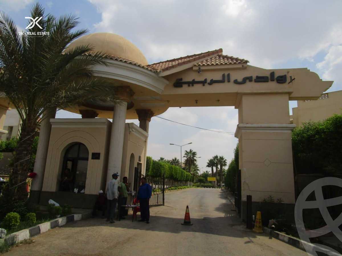 https://aqarmap.com.eg/en/listing/5854875-for-sale-cairo-el-shorouk-compounds-spring-valley