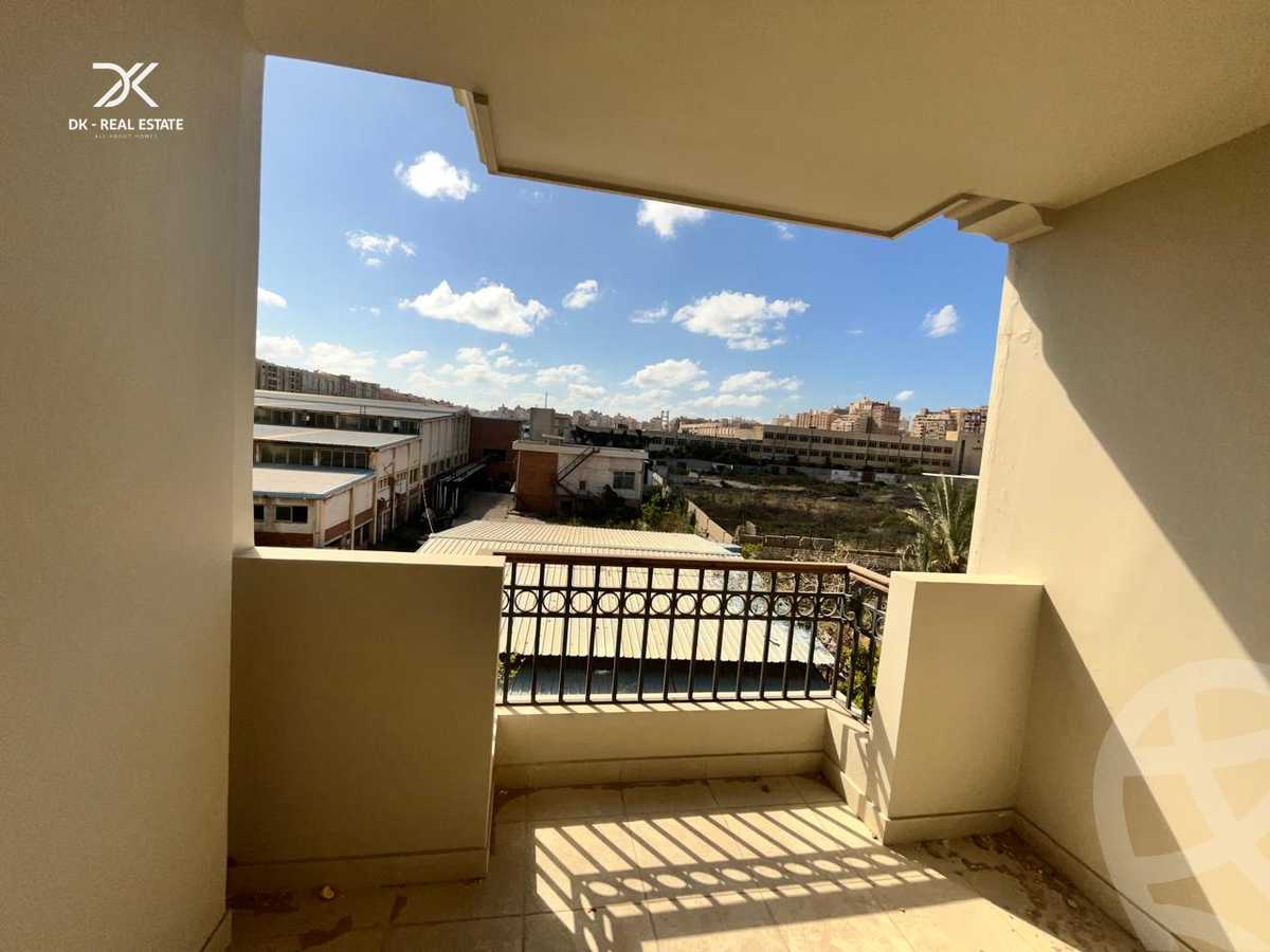 https://aqarmap.com.eg/en/listing/6020796-for-sale-alexandria-smouha-compounds-in-smouha-valore-smouha