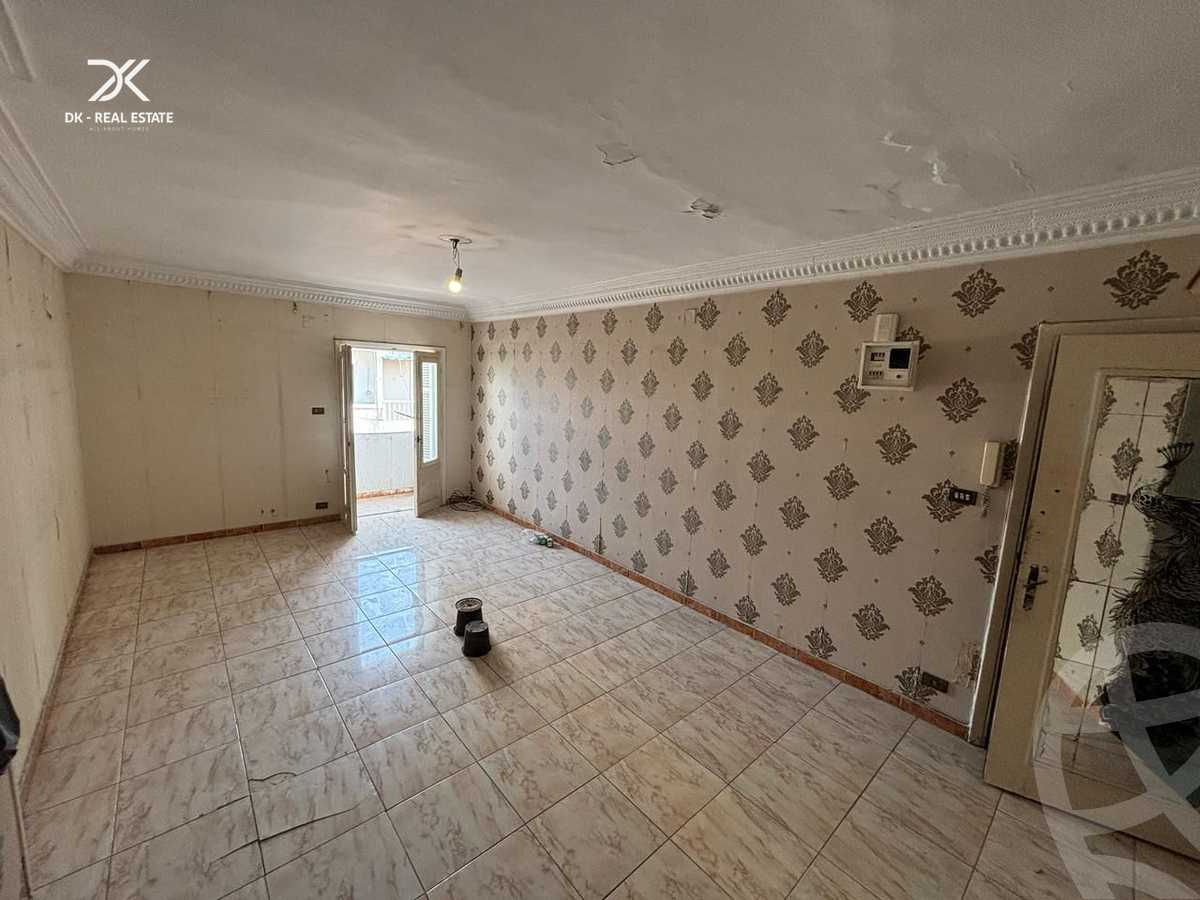 https://aqarmap.com.eg/ar/listing/6212840-for-sale-alexandria-kafr-abdo-kafr-abdou-st