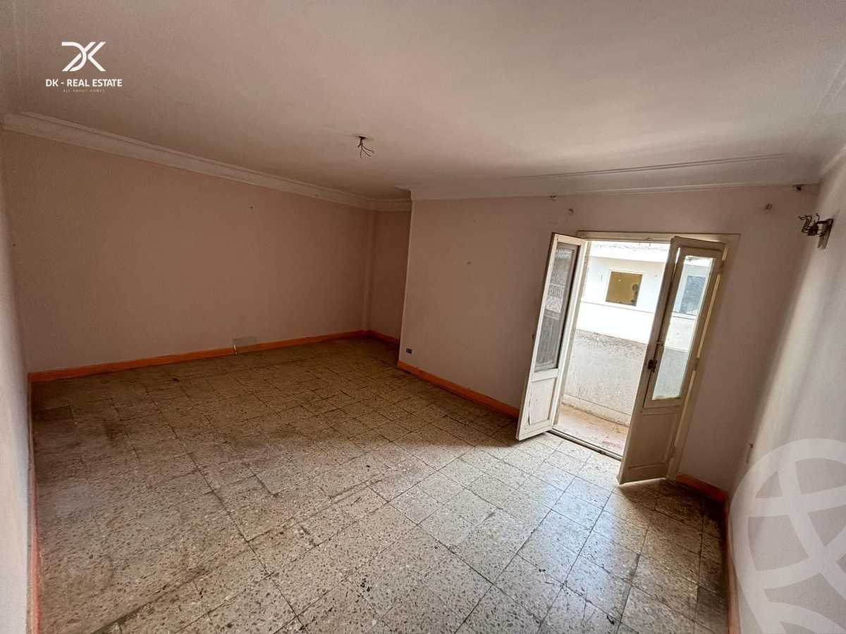 https://aqarmap.com.eg/ar/listing/6212840-for-sale-alexandria-kafr-abdo-kafr-abdou-st