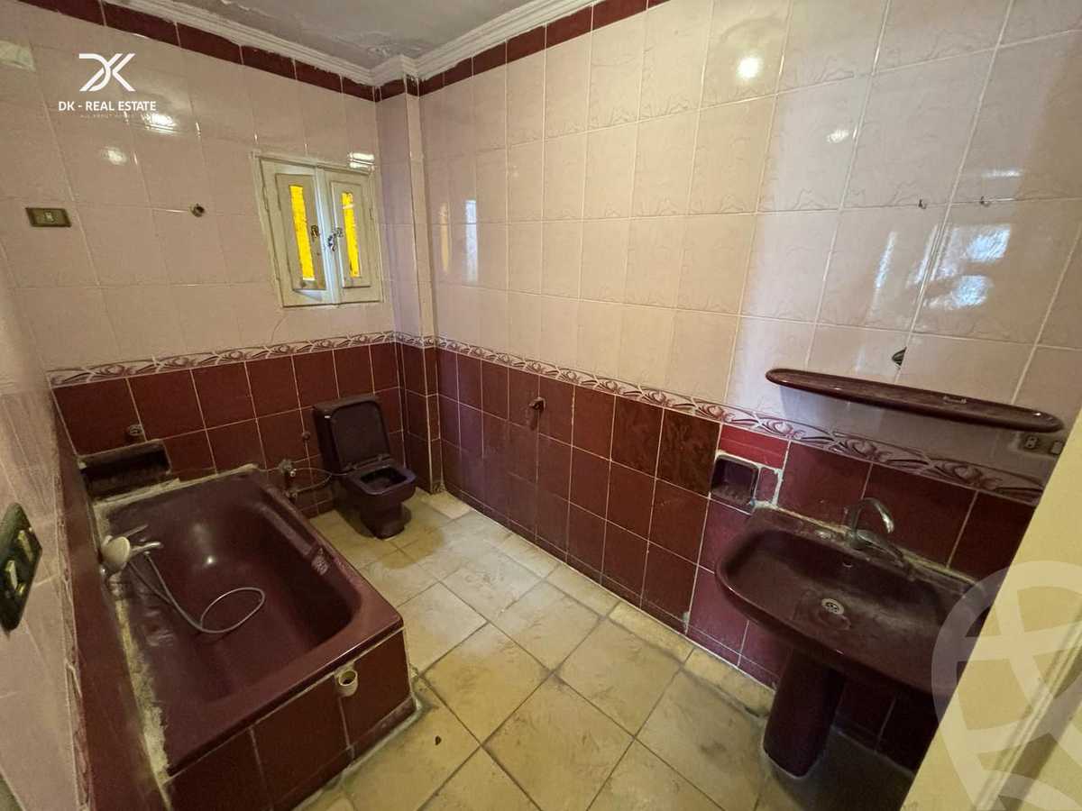 https://aqarmap.com.eg/ar/listing/6212840-for-sale-alexandria-kafr-abdo-kafr-abdou-st