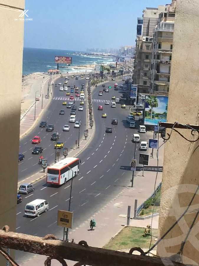 https://aqarmap.com.eg/en/listing/6279988-for-sale-alexandria-el-chatby-port-said-street