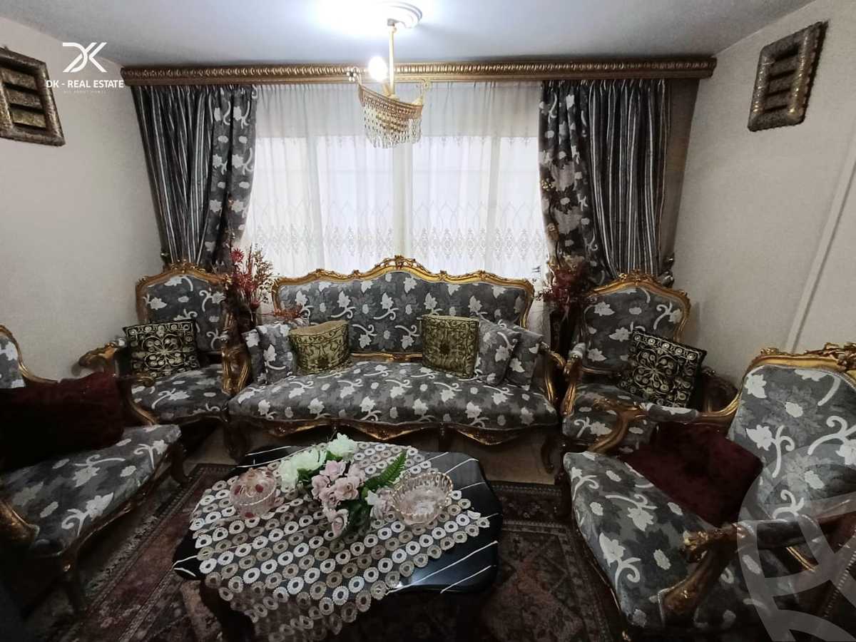 https://aqarmap.com.eg/en/listing/6279988-for-sale-alexandria-el-chatby-port-said-street