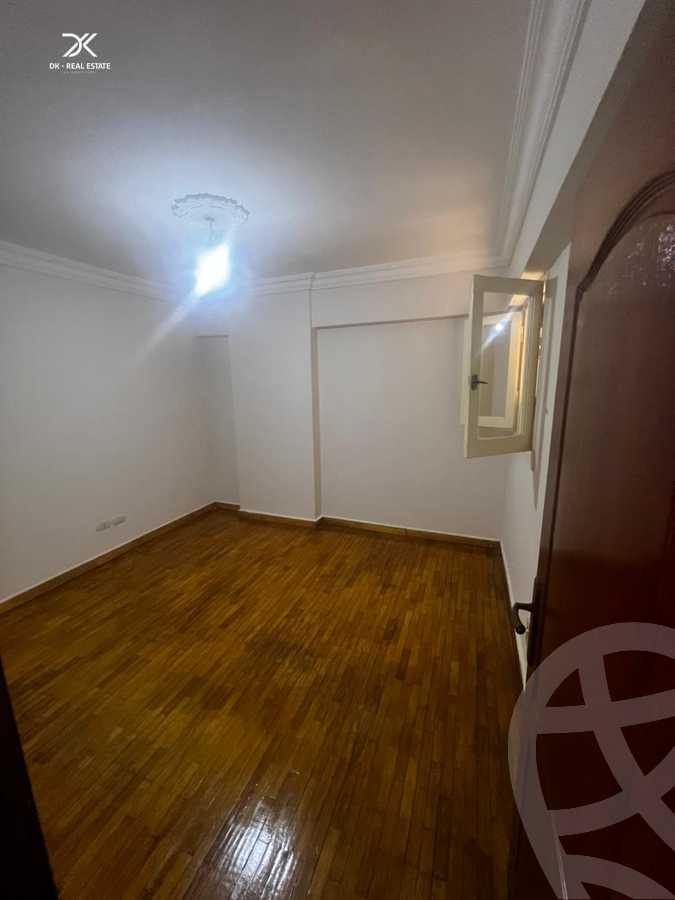 https://aqarmap.com.eg/ar/listing/6301099-for-sale-alexandria-ganaklis-shr-bw-qyr-tryq-lhry