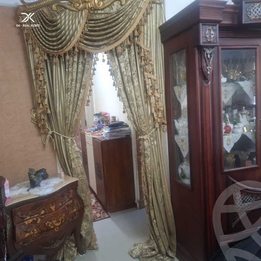 https://aqarmap.com.eg/ar/listing/6451232-for-sale-alexandria-moharram-bey-ali-al-askandarani-st