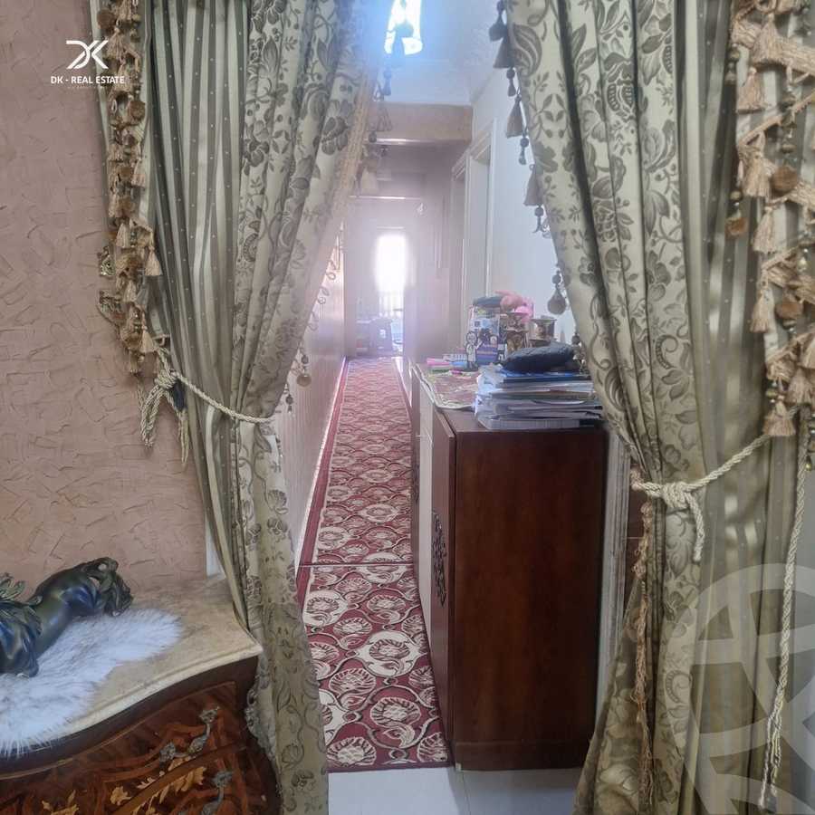https://aqarmap.com.eg/ar/listing/6451232-for-sale-alexandria-moharram-bey-ali-al-askandarani-st