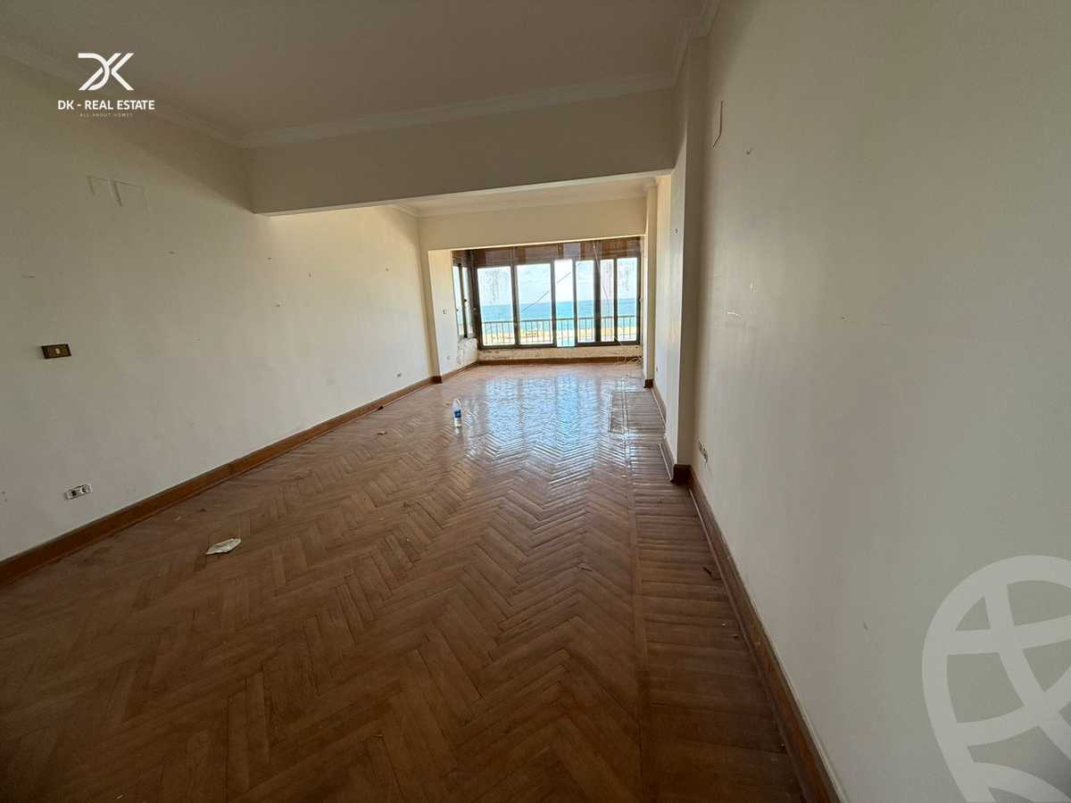 https://aqarmap.com.eg/en/listing/6455083-for-sale-alexandria-lauran-el-gaish-rd