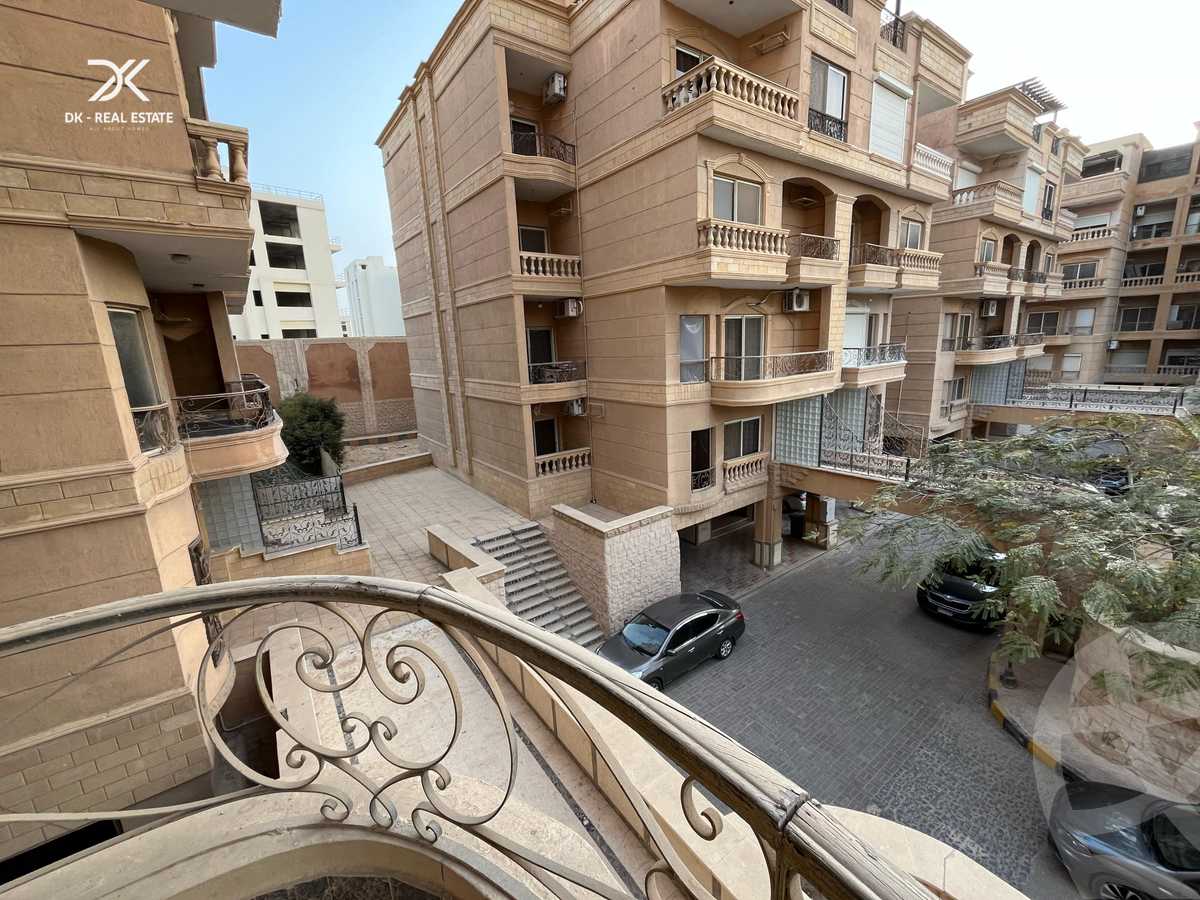 https://aqarmap.com.eg/ar/listing/5854686-for-sale-cairo-new-cairo-compounds-remas