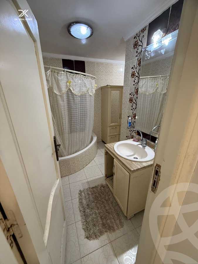 https://aqarmap.com.eg/en/listing/6497393-for-sale-alexandria-saba-basha-shr-bw-qyr-tryq-lhry