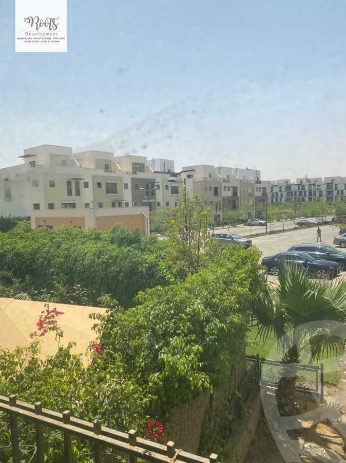 https://aqarmap.com.eg/ar/listing/4045098-for-sale-cairo-el-sheikh-zayed-city-compounds-kmbwnd-wyst-twn-swdyk
