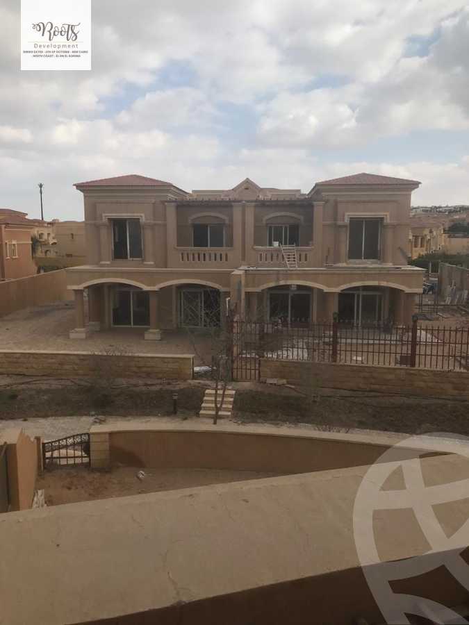 https://aqarmap.com.eg/ar/listing/4100108-for-sale-cairo-el-sheikh-zayed-city-compounds-in-sheikh-zayed-royal-meadows