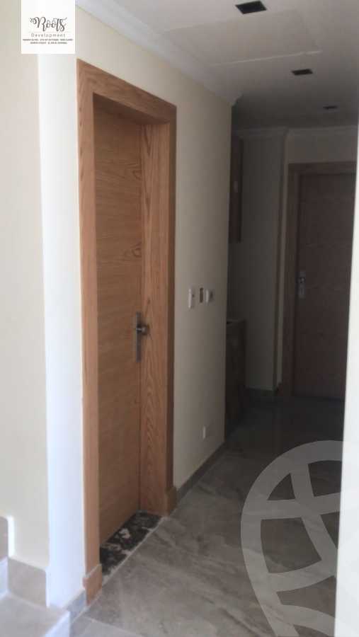 https://aqarmap.com.eg/en/listing/4114711-for-sale-cairo-el-sheikh-zayed-city-compounds-kmbwnd-wyst-twn-swdyk
