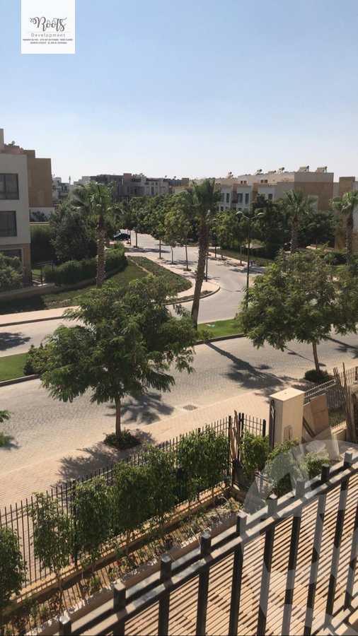 https://aqarmap.com.eg/en/listing/4114711-for-sale-cairo-el-sheikh-zayed-city-compounds-kmbwnd-wyst-twn-swdyk