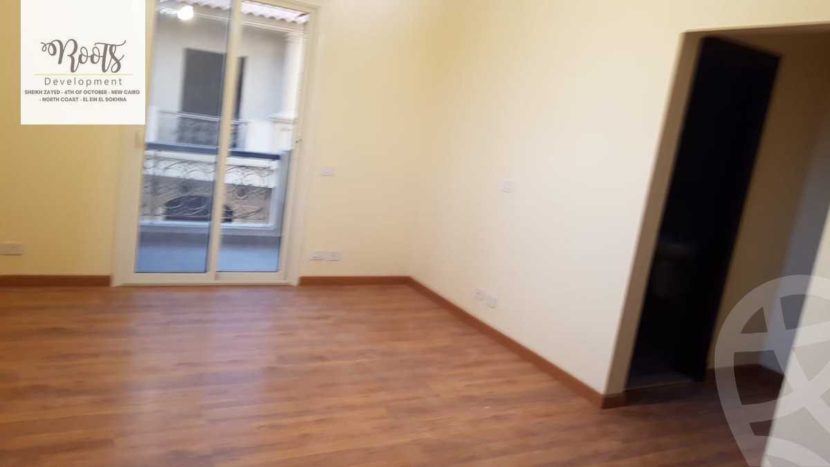 https://aqarmap.com.eg/ar/listing/5008661-for-rent-cairo-el-sheikh-zayed-city-compounds-royal-city