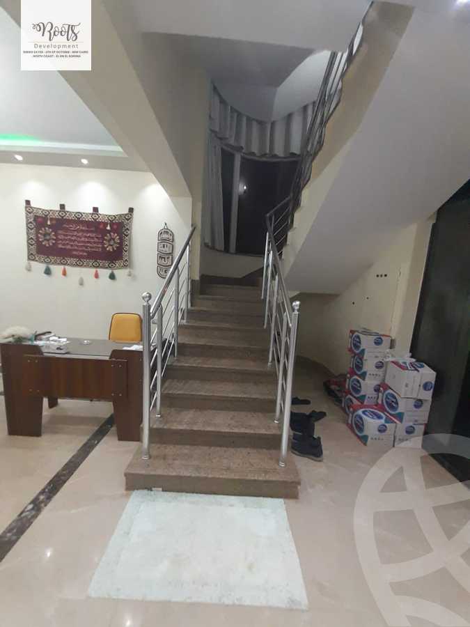 https://aqarmap.com.eg/en/listing/5420590-for-sale-cairo-el-sheikh-zayed-city-compounds-royal-city
