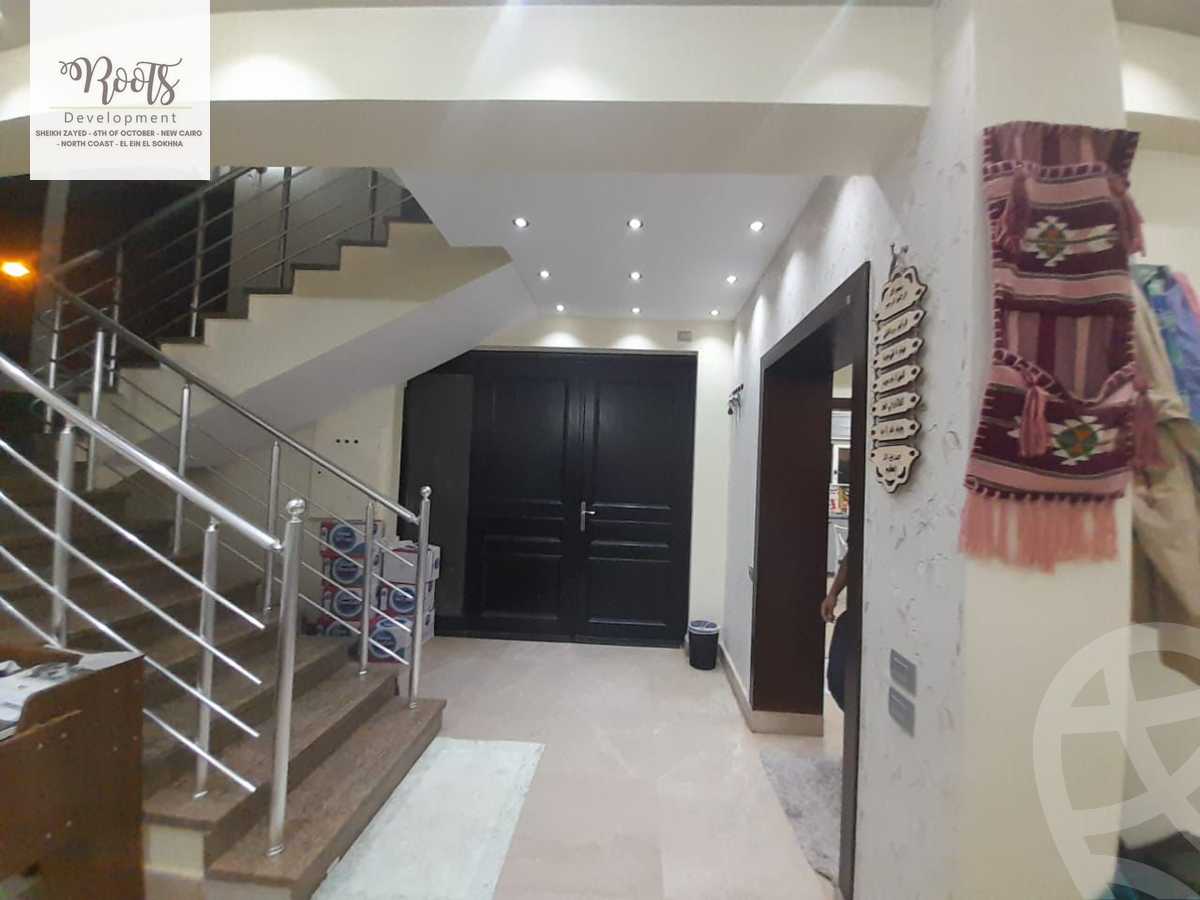 https://aqarmap.com.eg/en/listing/5420590-for-sale-cairo-el-sheikh-zayed-city-compounds-royal-city