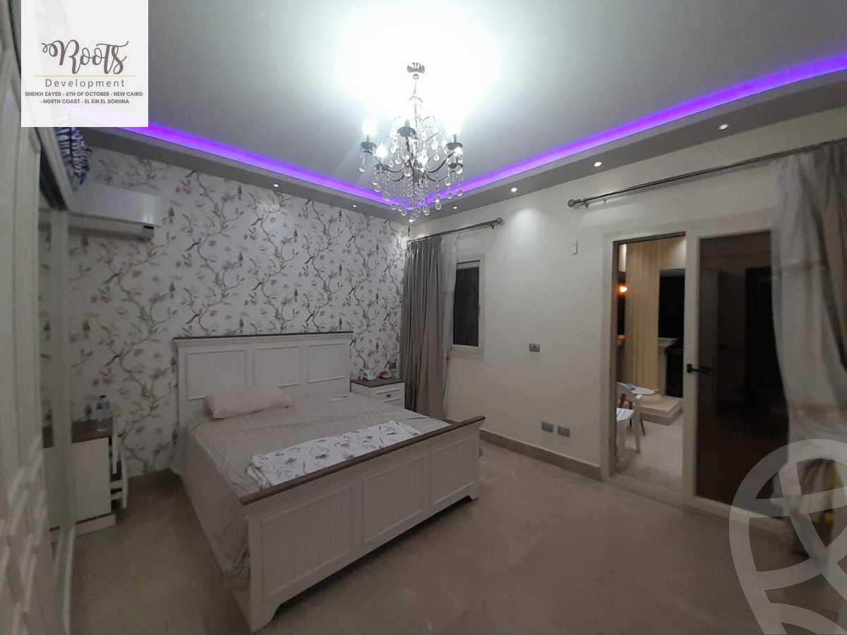 https://aqarmap.com.eg/en/listing/5420590-for-sale-cairo-el-sheikh-zayed-city-compounds-royal-city