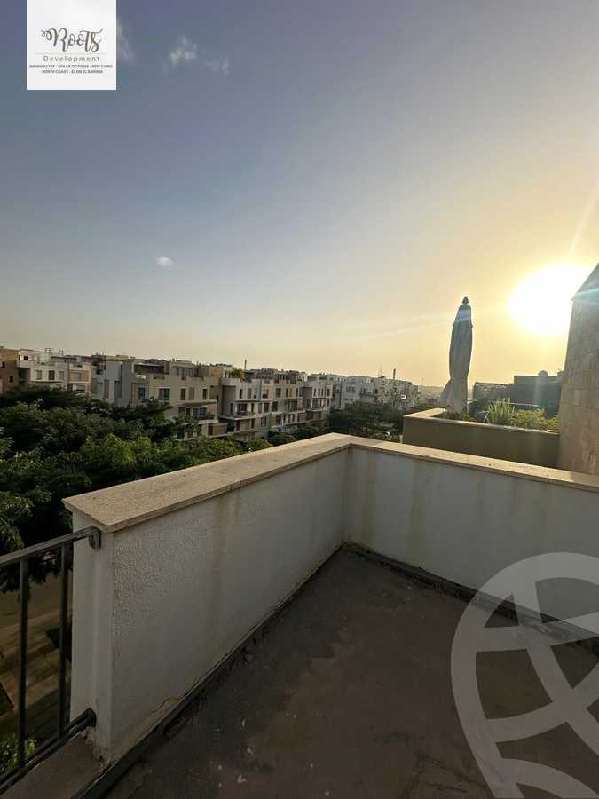 https://aqarmap.com.eg/en/listing/5613705-for-sale-cairo-el-sheikh-zayed-city-compounds-kmbwnd-wyst-twn-swdyk