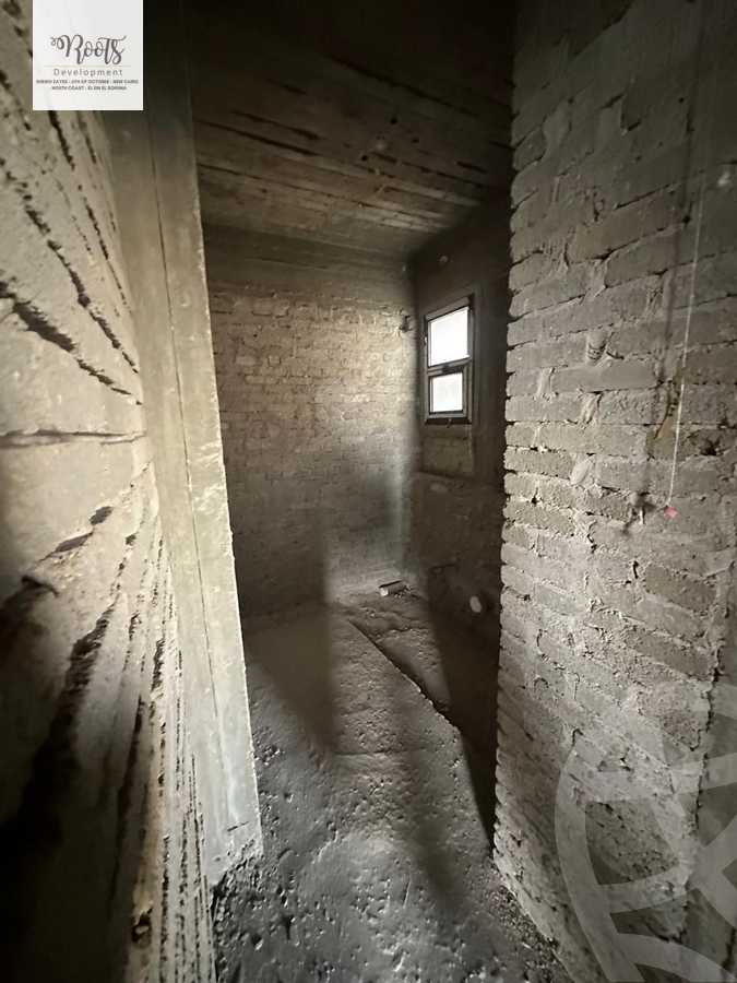 https://aqarmap.com.eg/en/listing/5613705-for-sale-cairo-el-sheikh-zayed-city-compounds-kmbwnd-wyst-twn-swdyk