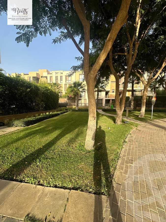 https://aqarmap.com.eg/en/listing/5613705-for-sale-cairo-el-sheikh-zayed-city-compounds-kmbwnd-wyst-twn-swdyk