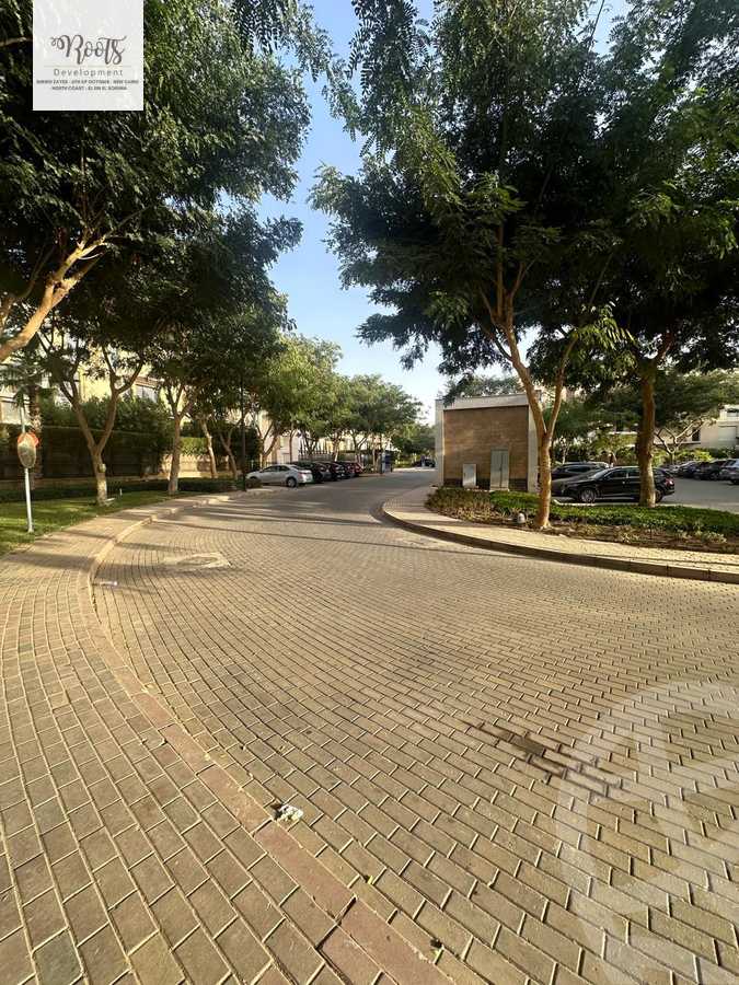 https://aqarmap.com.eg/en/listing/5613705-for-sale-cairo-el-sheikh-zayed-city-compounds-kmbwnd-wyst-twn-swdyk