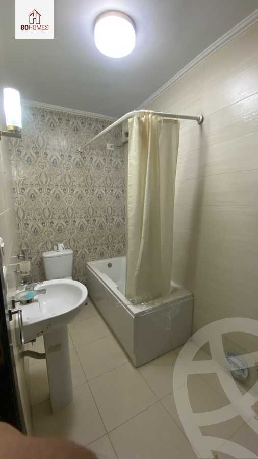 https://aqarmap.com.eg/ar/listing/5675572-for-sale-cairo-mokattam-el-hadabah-el-wosta-el-mantaqa-el-olaa-baron-school-street