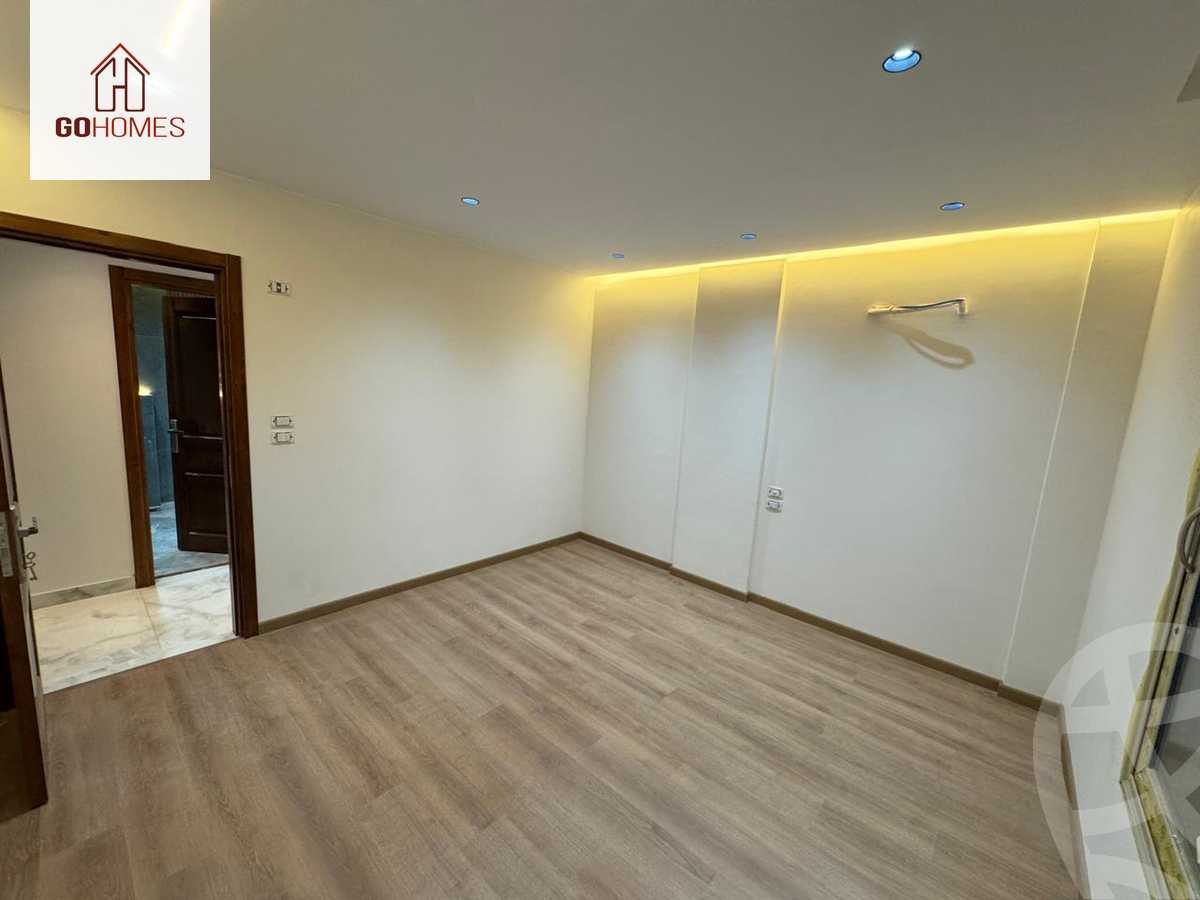 https://aqarmap.com.eg/en/listing/5848723-for-sale-cairo-new-cairo-compounds-galleria-moon-valley