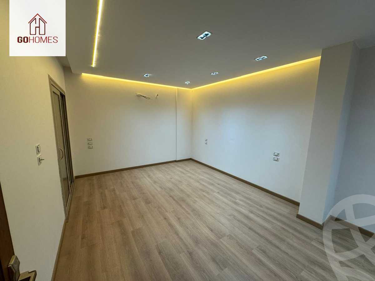 https://aqarmap.com.eg/en/listing/5848723-for-sale-cairo-new-cairo-compounds-galleria-moon-valley