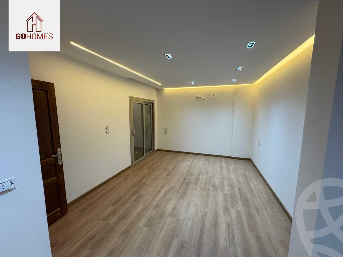 https://aqarmap.com.eg/en/listing/5848723-for-sale-cairo-new-cairo-compounds-galleria-moon-valley