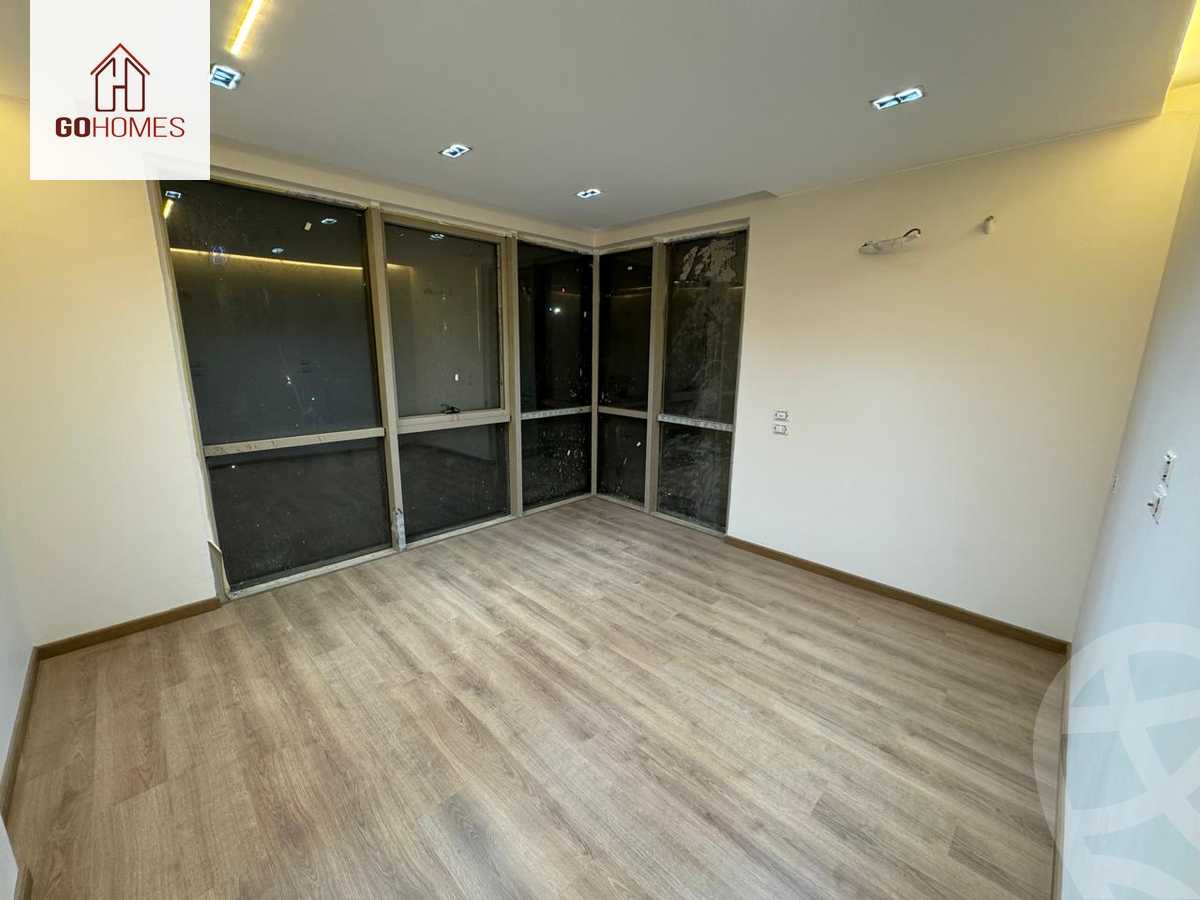 https://aqarmap.com.eg/en/listing/5848723-for-sale-cairo-new-cairo-compounds-galleria-moon-valley