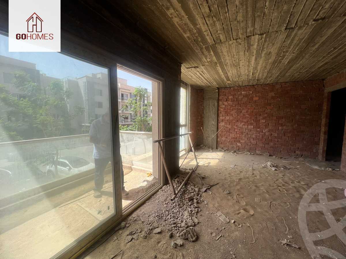 https://aqarmap.com.eg/en/listing/5863502-for-sale-cairo-new-cairo-compounds-galleria-moon-valley