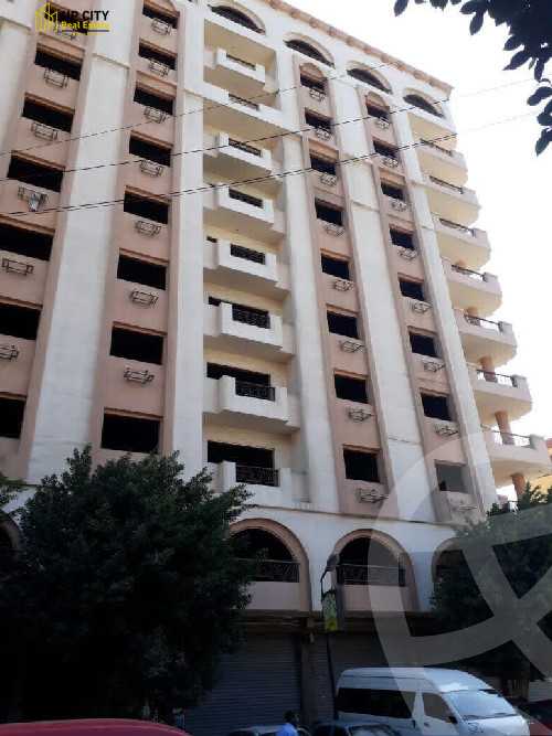 https://aqarmap.com.eg/en/listing/5053580-for-sale-cairo-downtown-abdeen-el-gomhoreya-square