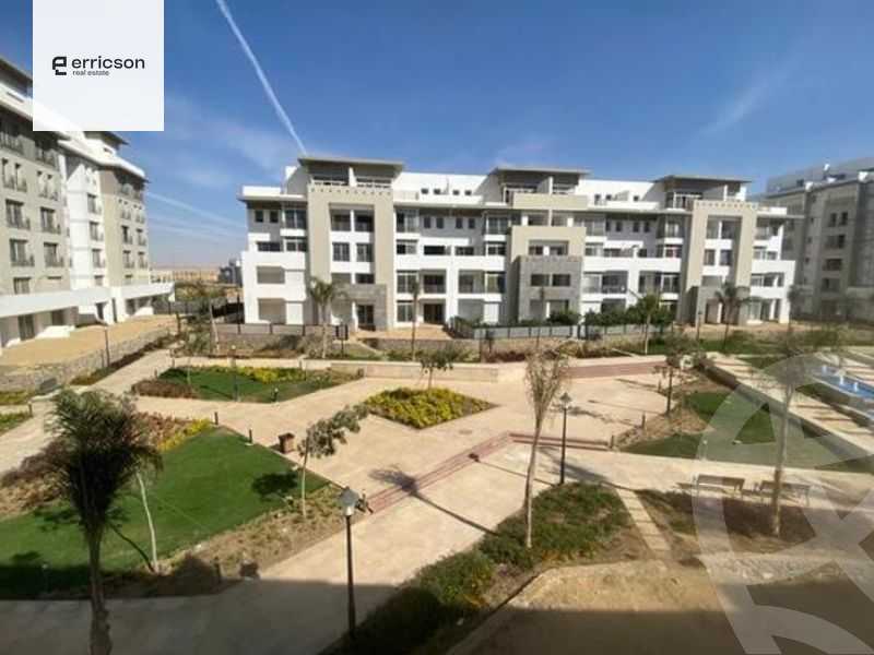 https://aqarmap.com.eg/ar/listing/5336596-for-sale-cairo-new-cairo-compounds-hyde-park-centre-ville-hyde-park