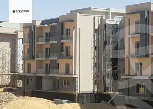 https://aqarmap.com.eg/ar/listing/6138335-for-sale-cairo-new-cairo-compounds-moon-valley-2