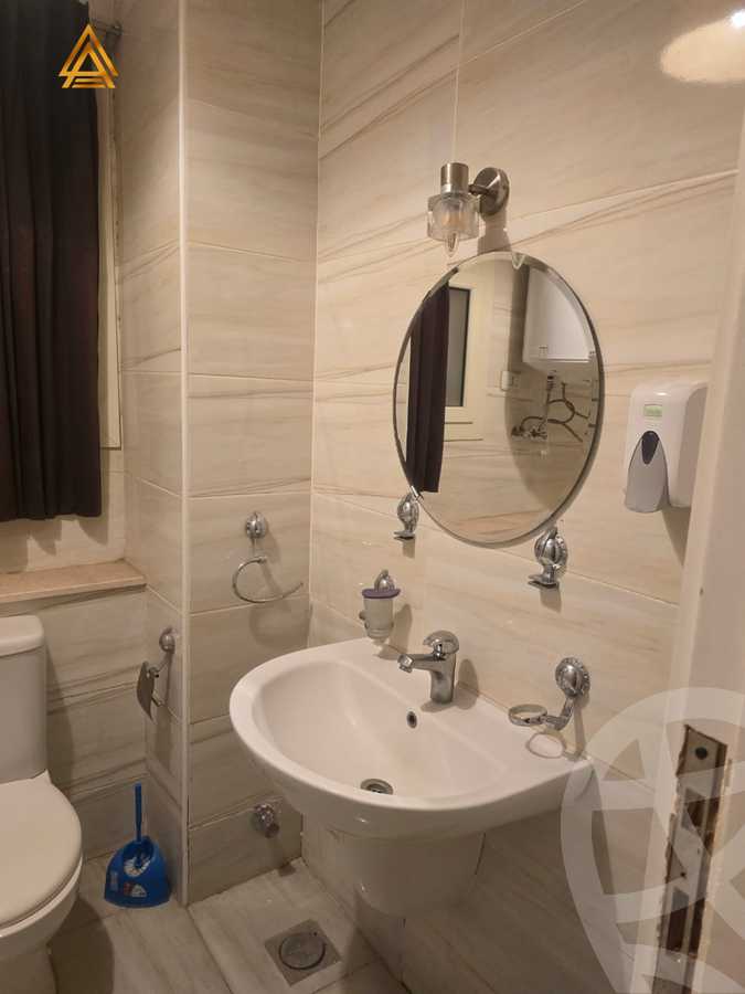 https://aqarmap.com.eg/en/listing/5342077-for-sale-cairo-new-cairo-compounds-kmbwnd-fyldj-jyt-blm-hylz