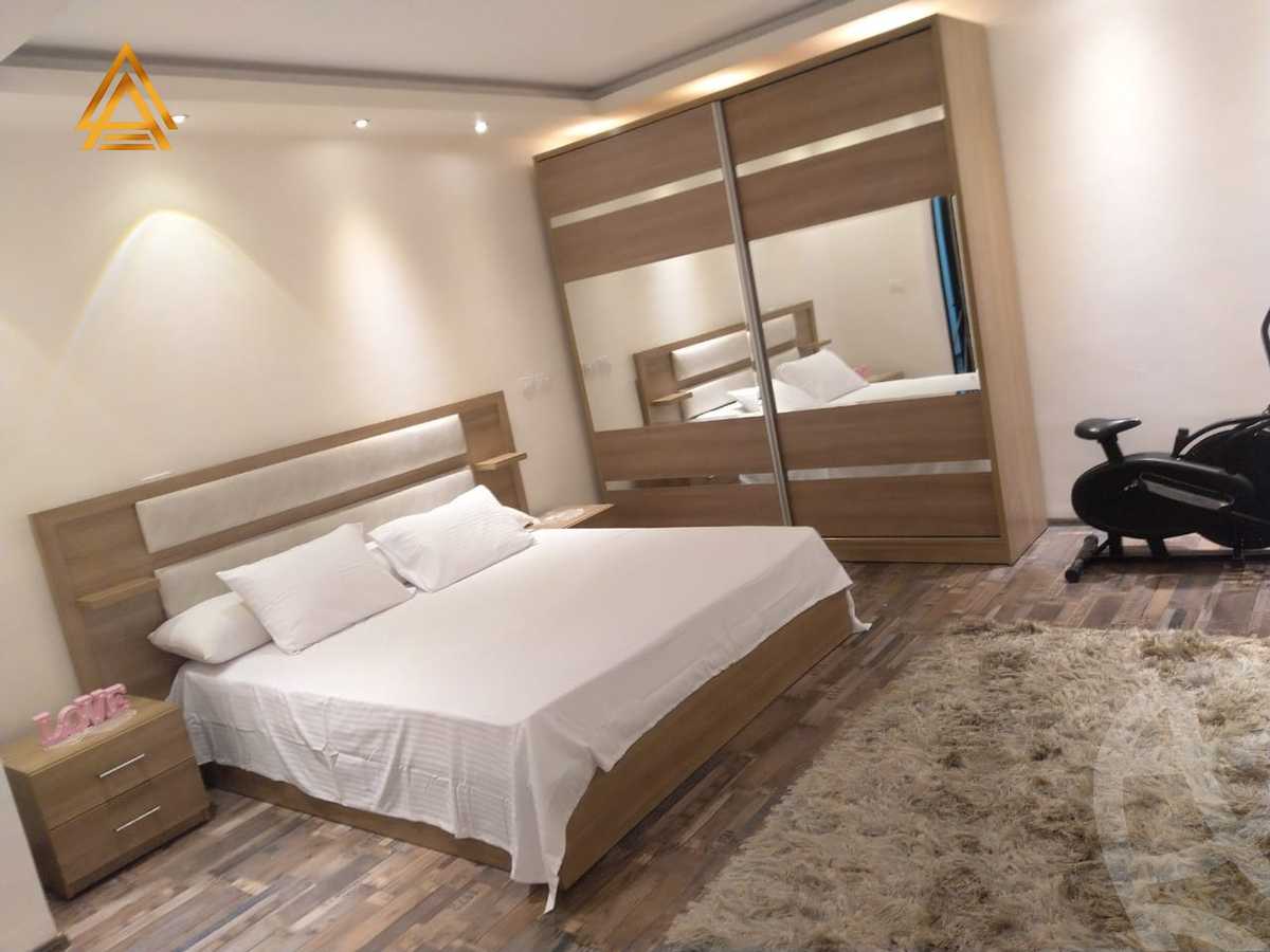 https://aqarmap.com.eg/en/listing/5356993-for-sale-cairo-new-cairo-lrhb-city-phase-2-amr-ibn-el-aas-st